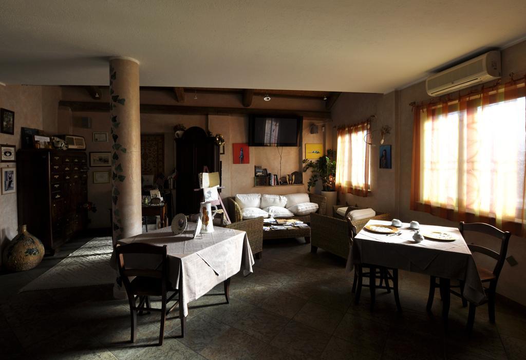 B&B Edera Castagnole Piemonte Exterior photo